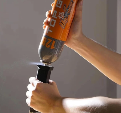 Refilling the magazine